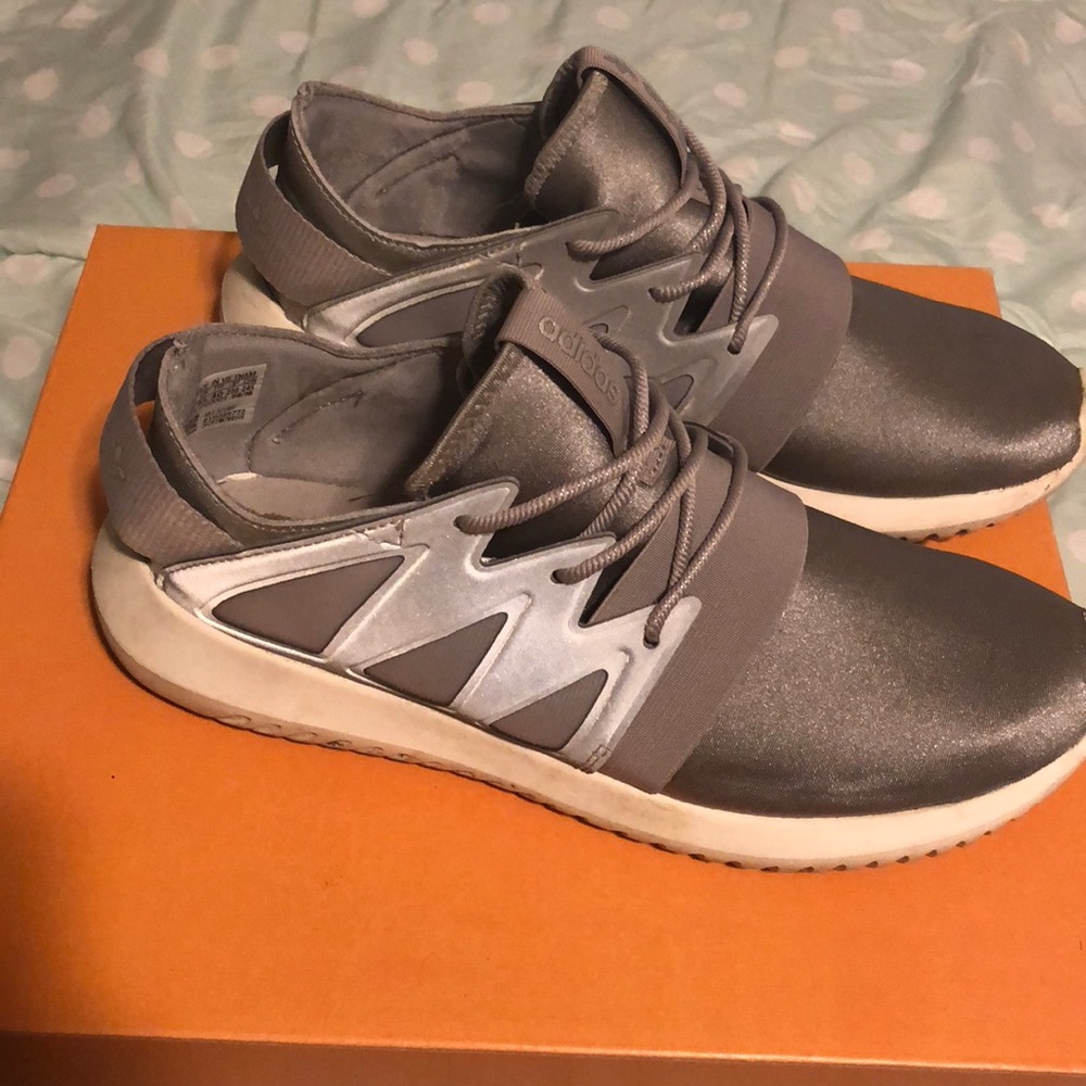 Adidas tubular silver/light gray